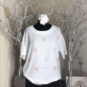 Beautiful flower bedding blouse